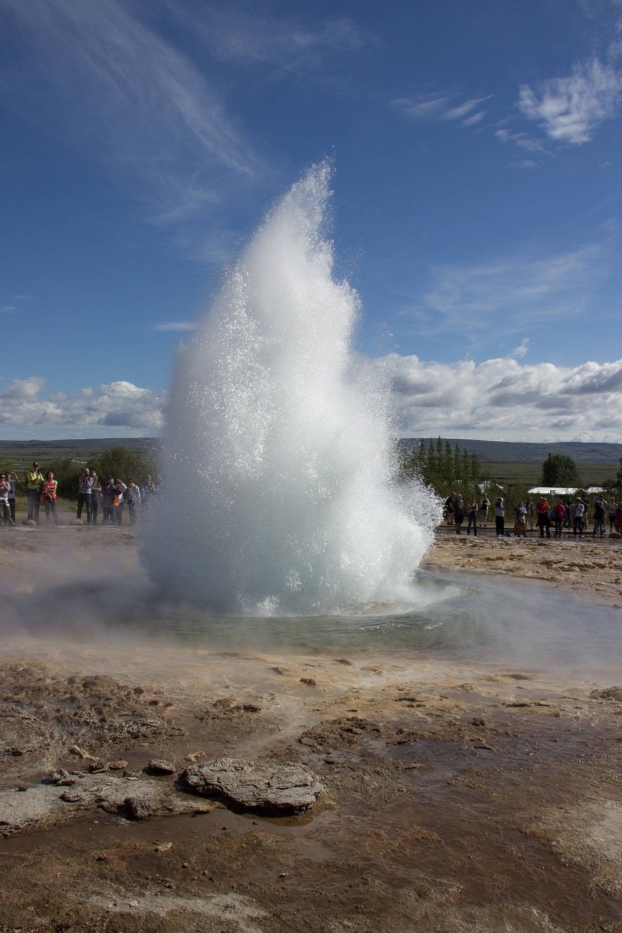 original pixabay geysir-island 1